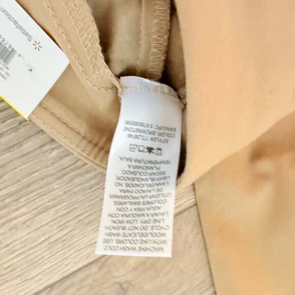 Time and Tru Capri Crop Pants Womens Size 14 Khaki Mid Rise Millennium Casual - Picture 5 of 12